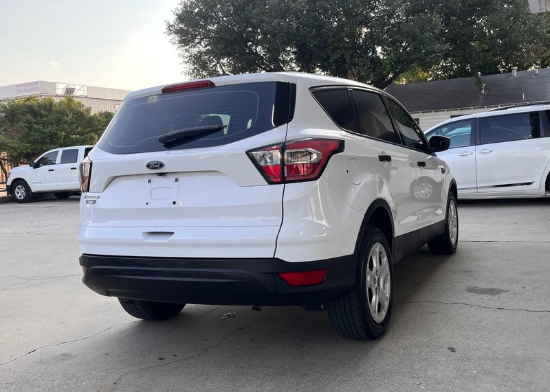 Ford Escape Vehicle Image 04