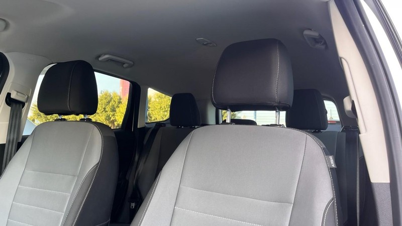 Ford Escape Vehicle Image 06