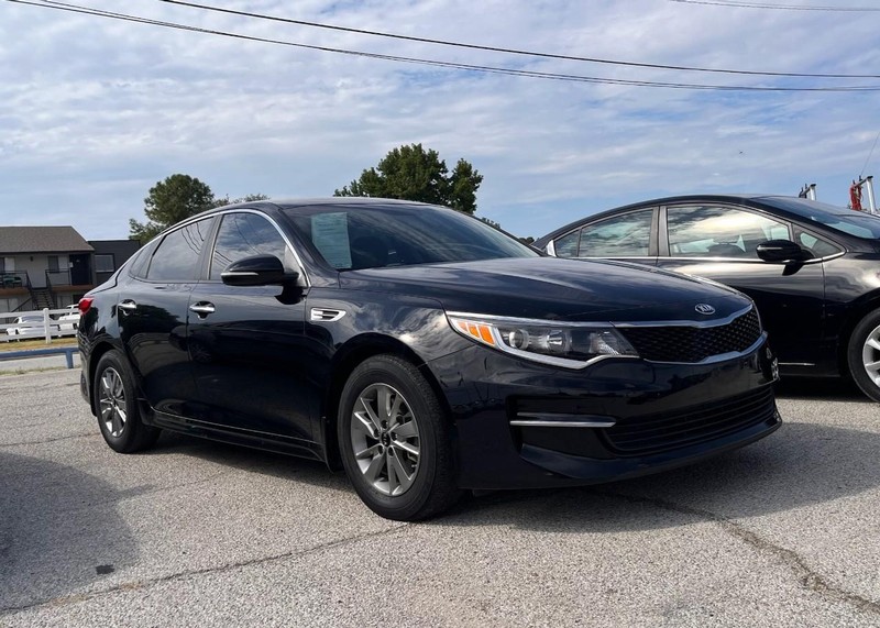 Kia Optima Vehicle Image 03