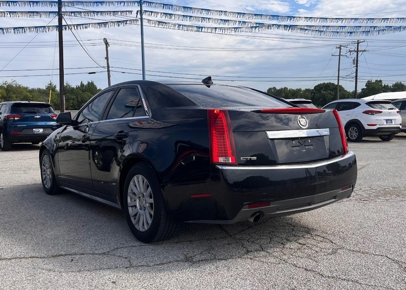 Cadillac CTS Sedan Vehicle Image 07
