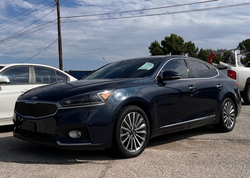 Kia Cadenza Vehicle Image 02