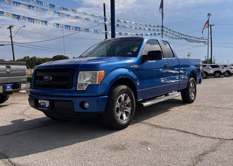 Ford F-150 Vehicle Image 02