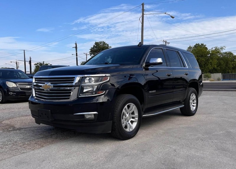 Chevrolet Tahoe Vehicle Image 02
