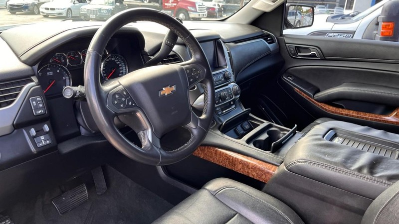 Chevrolet Tahoe Vehicle Image 05