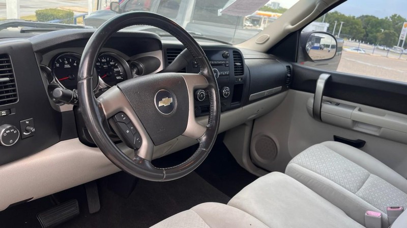 Chevrolet Silverado 1500 Vehicle Image 05
