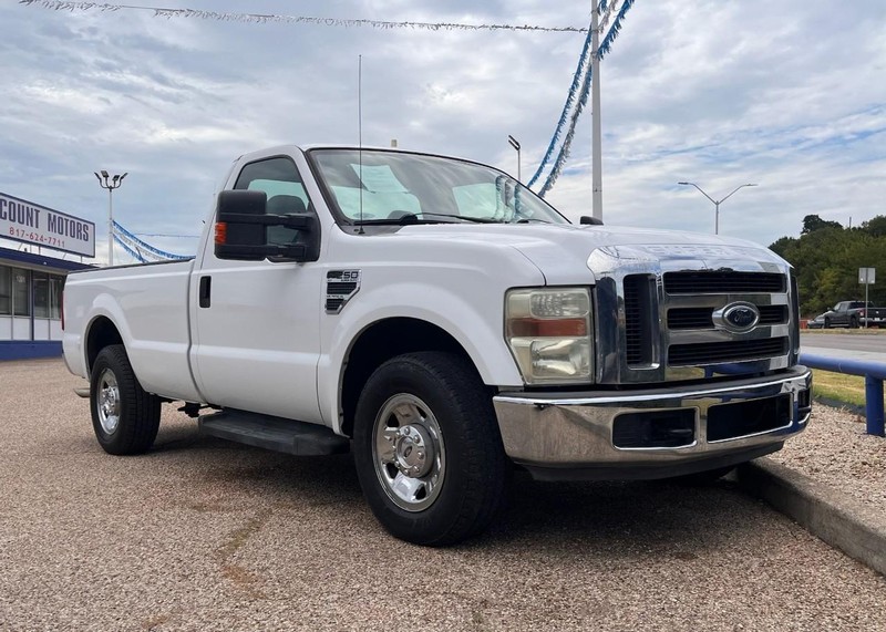 Ford Super Duty F-250 SRW Vehicle Image 03