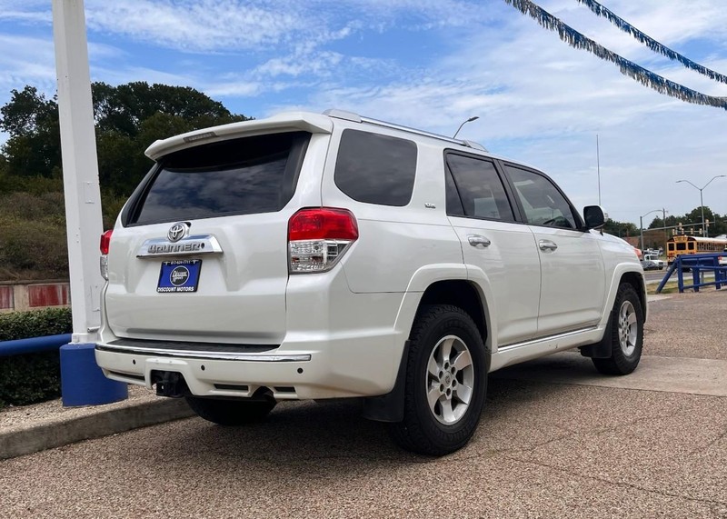 Toyota 4Runner Vehicle Image 04