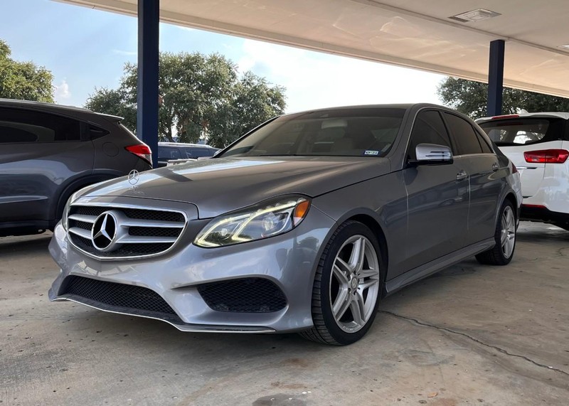 Mercedes-Benz E-Class Vehicle Image 02