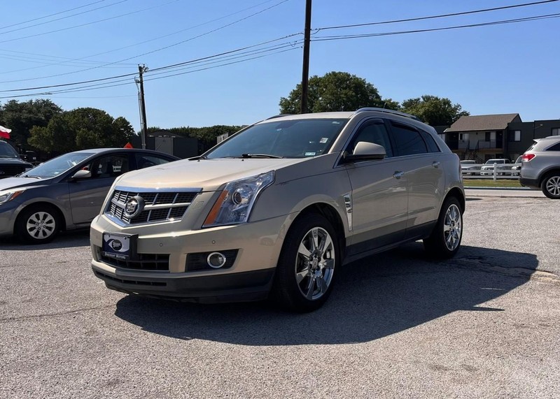 Cadillac SRX Vehicle Image 02