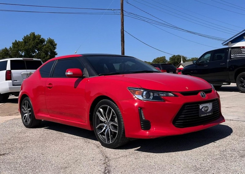 Scion tC Vehicle Image 03