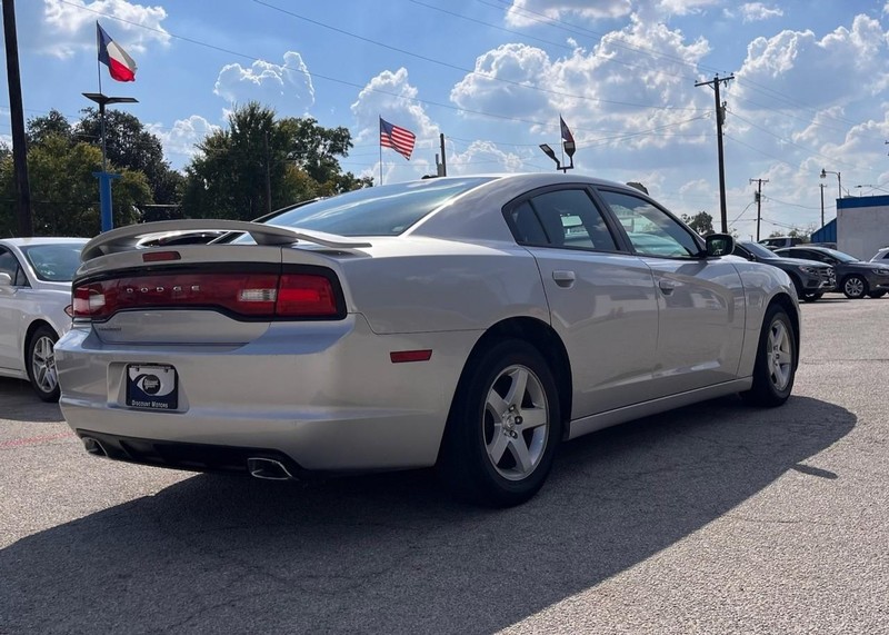 Dodge Charger Vehicle Image 04