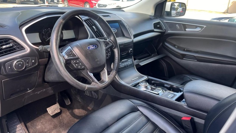 Ford Edge Vehicle Image 05