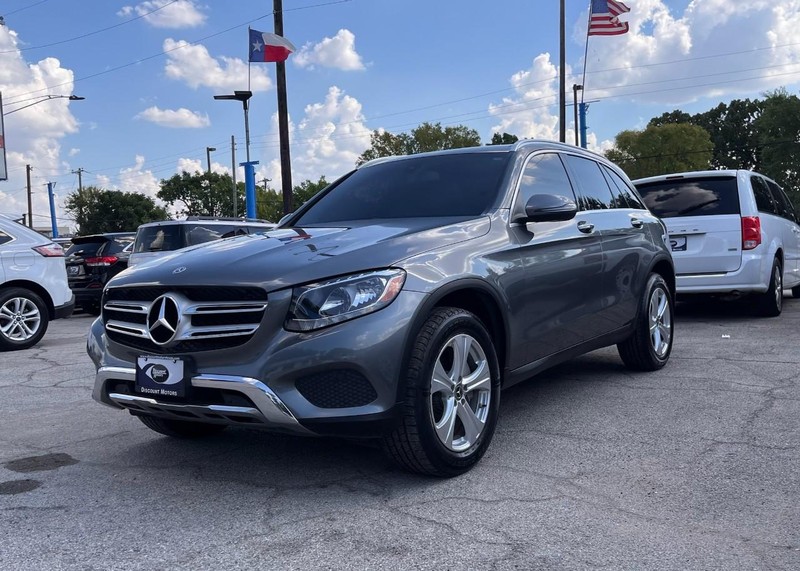 Mercedes-Benz GLC Vehicle Image 02