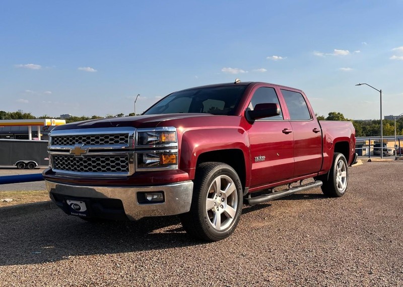 Chevrolet Silverado 1500 Vehicle Image 02