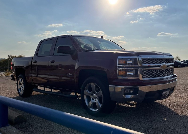 Chevrolet Silverado 1500 Vehicle Image 03