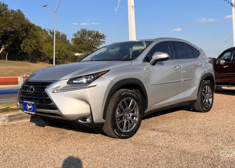 Lexus NX 200t Vehicle Image 02