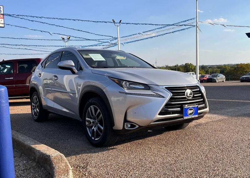 Lexus NX 200t Vehicle Image 03