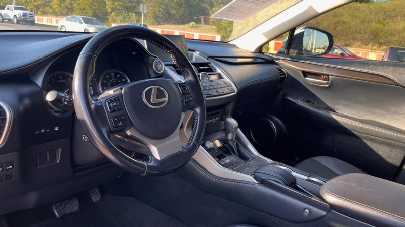 Lexus NX 200t Vehicle Image 05