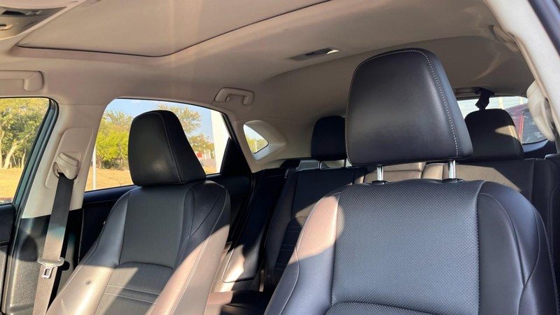 Lexus NX 200t Vehicle Image 06