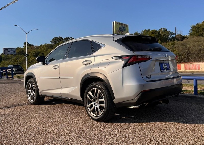 Lexus NX 200t Vehicle Image 07