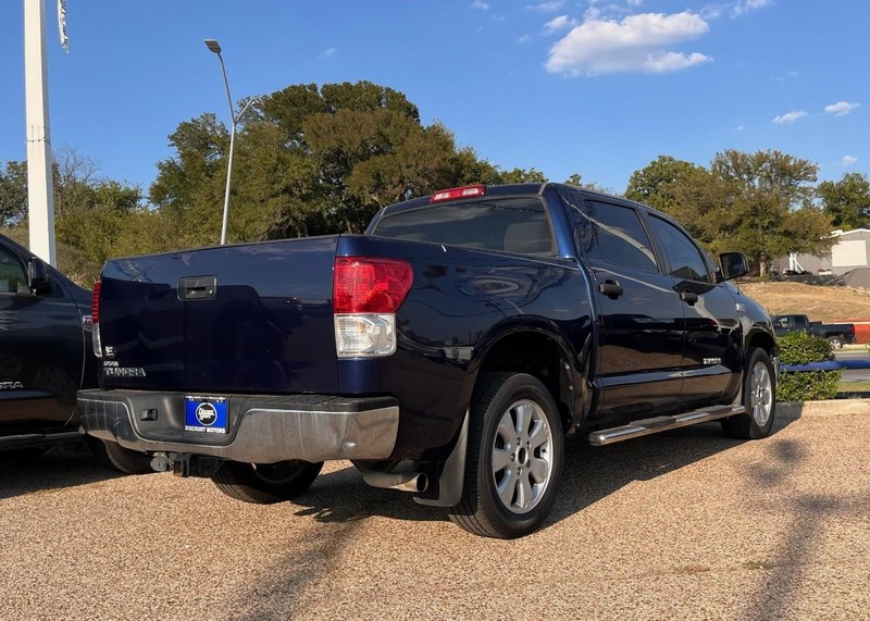 Toyota Tundra 2WD Truck Vehicle Image 04