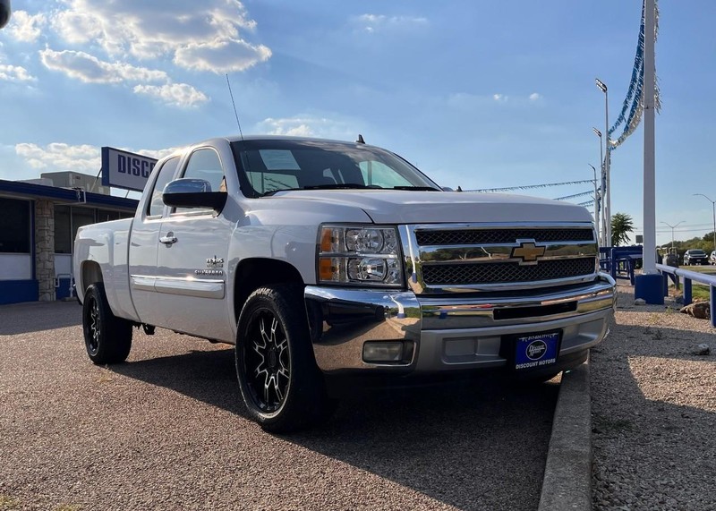 Chevrolet Silverado 1500 Vehicle Image 03