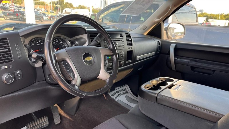 Chevrolet Silverado 1500 Vehicle Image 05