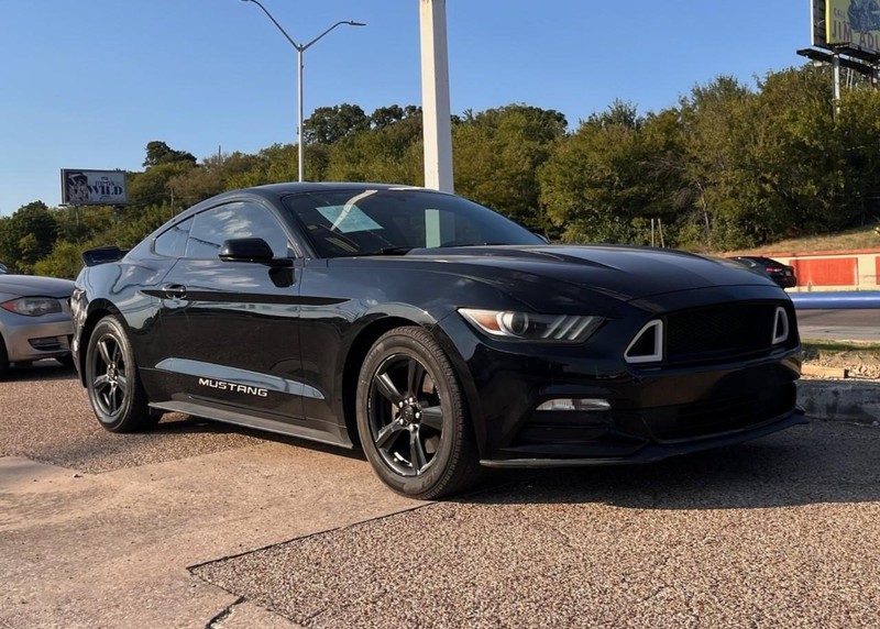 Ford Mustang Vehicle Image 03