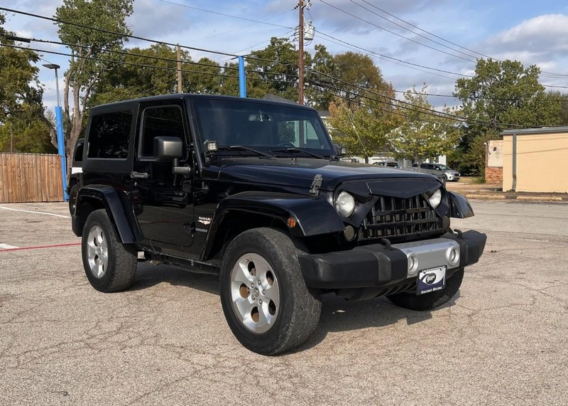 Jeep Wrangler Vehicle Image 03