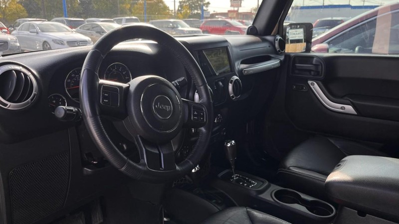 Jeep Wrangler Vehicle Image 05