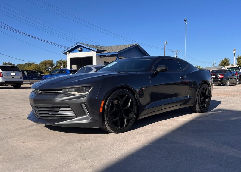 Chevrolet Camaro Vehicle Image 02