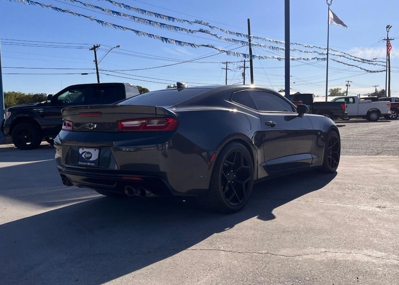 Chevrolet Camaro Vehicle Image 04
