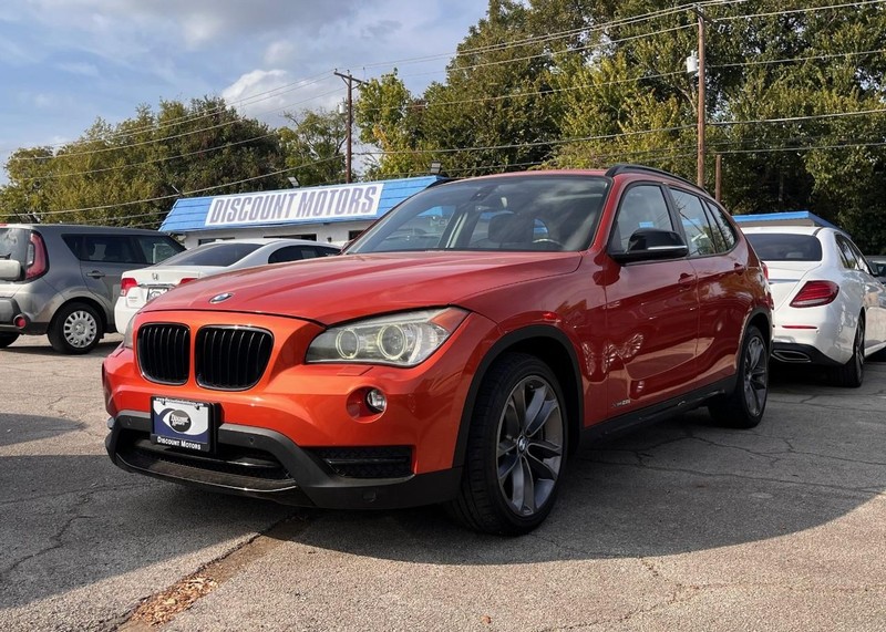 BMW X1 Vehicle Image 02