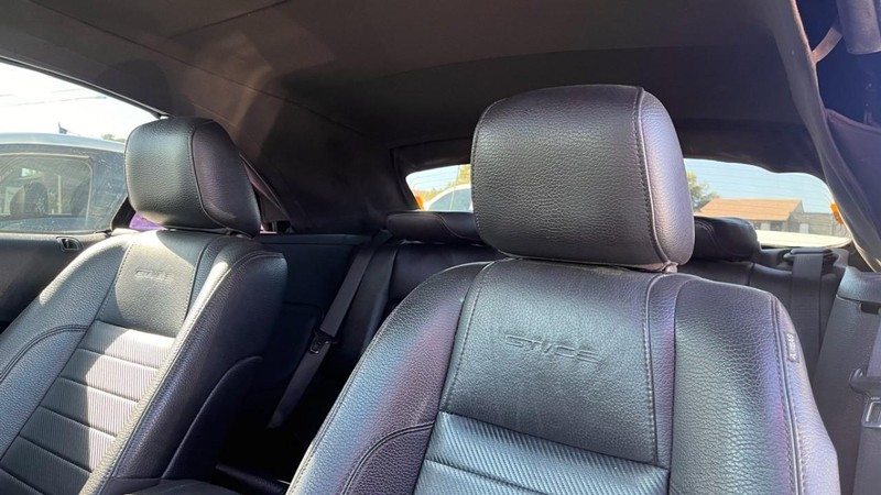 Ford Mustang Vehicle Image 05