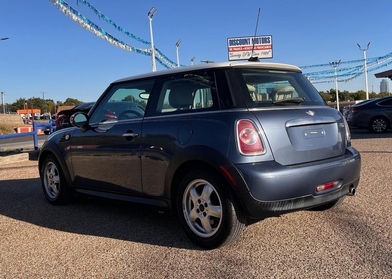 MINI Cooper Hardtop Vehicle Image 06