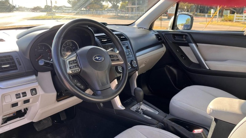 Subaru Forester Vehicle Image 05