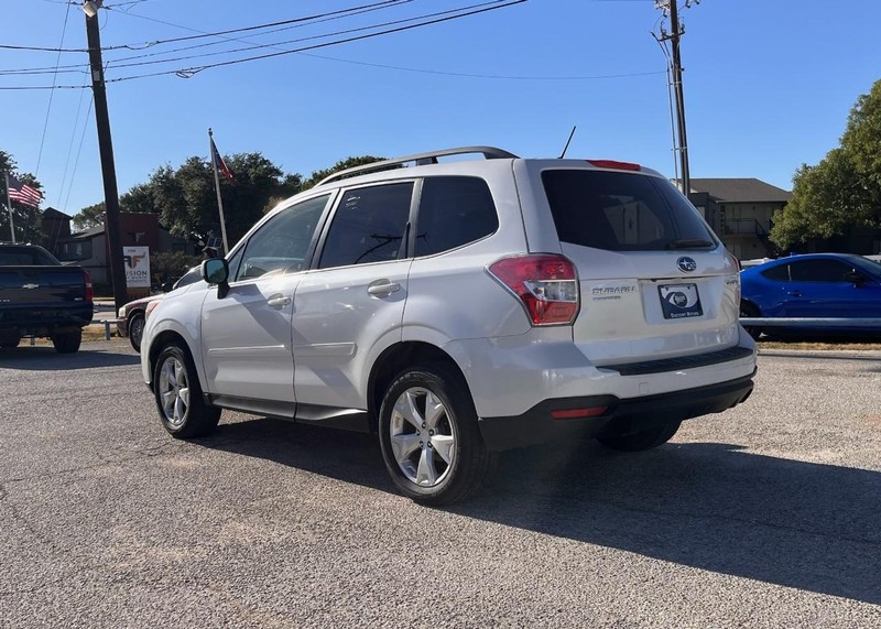Subaru Forester Vehicle Image 07