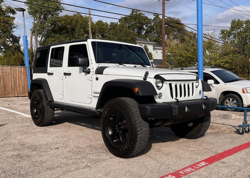 Jeep Wrangler Unlimited Vehicle Image 03
