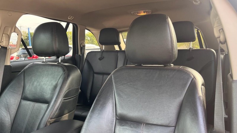 Ford Edge Vehicle Image 06