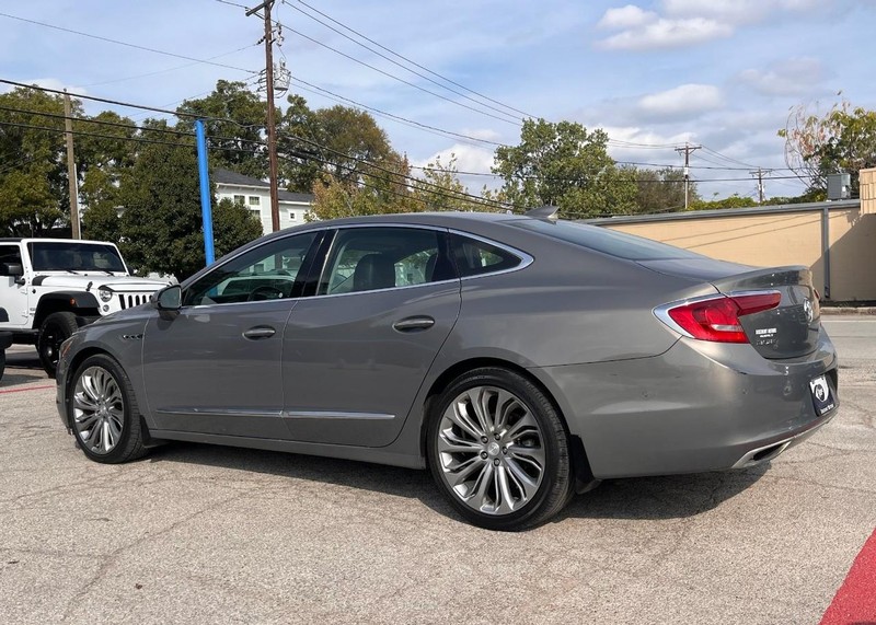 Buick LaCrosse Vehicle Image 04