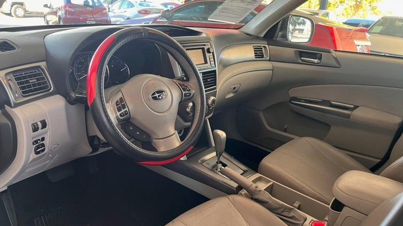 Subaru Forester Vehicle Image 05