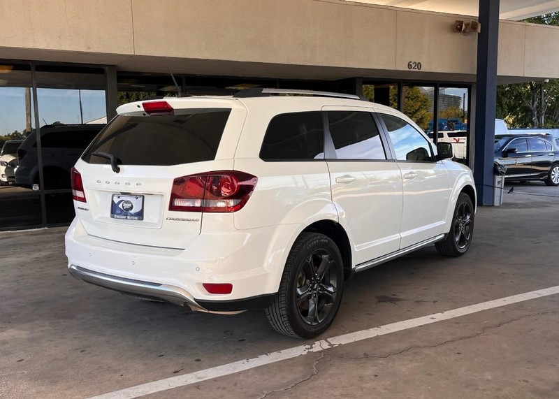 Dodge Journey Vehicle Image 04