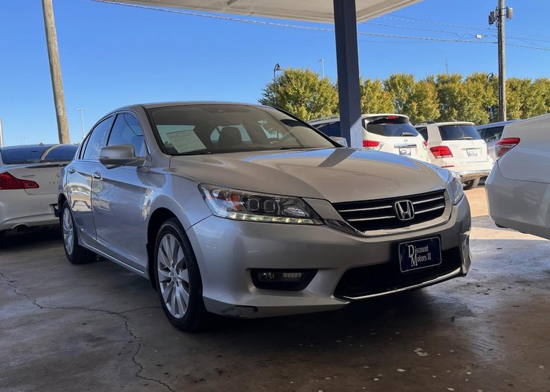 Honda Accord Sedan Vehicle Image 03