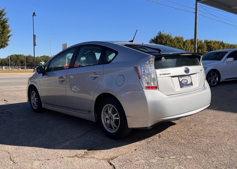 Toyota Prius Vehicle Image 07