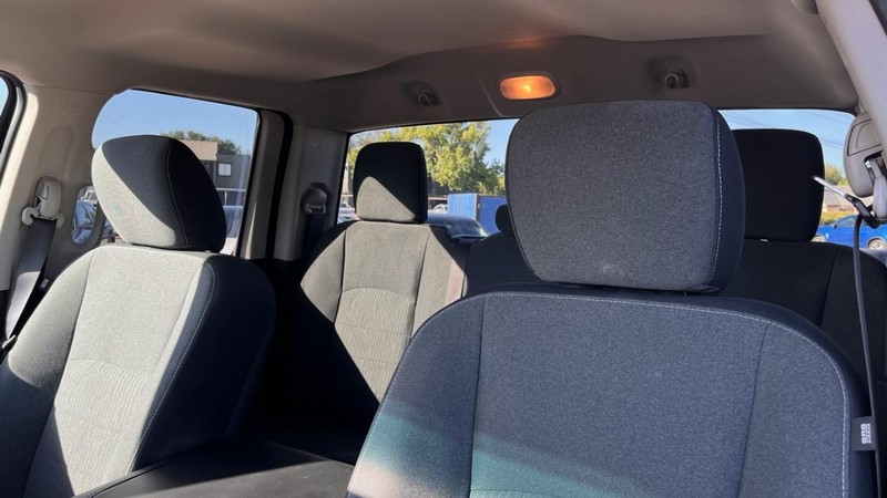 Ram 1500 Classic Vehicle Image 04