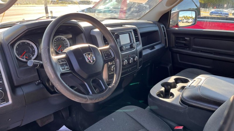 Ram 1500 Classic Vehicle Image 07