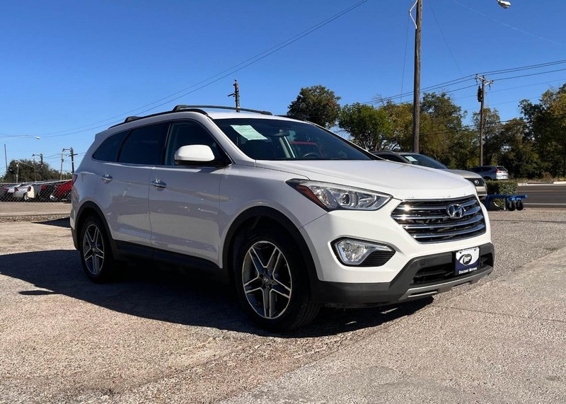 Hyundai Santa Fe Vehicle Image 03