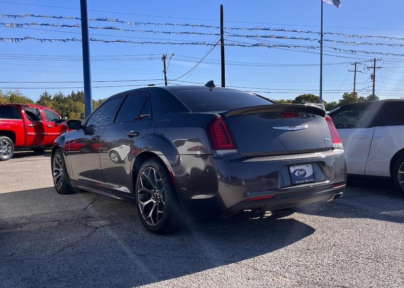 Chrysler 300 Vehicle Image 07