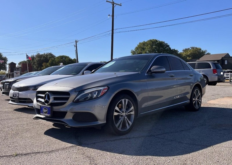 Mercedes-Benz C-Class Vehicle Image 02