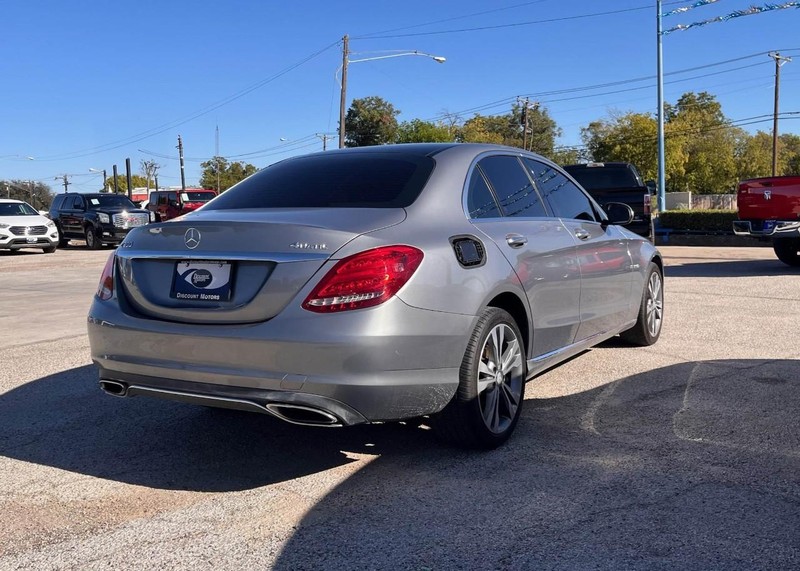 Mercedes-Benz C-Class Vehicle Image 04